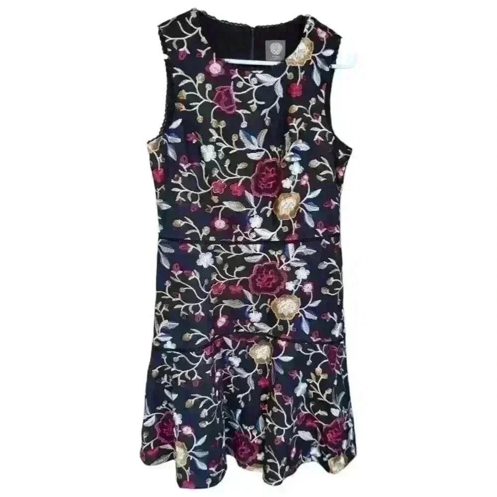 NWT Vince Camuto Embroidered Fit and Flare Midi